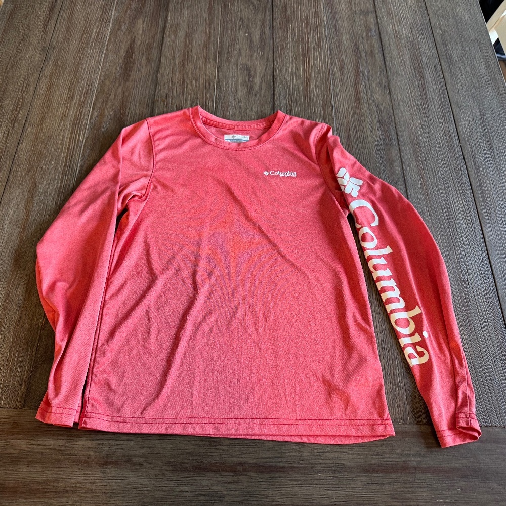 Columbia Long Sleeve Performance Shirt Kids M (10/12) – Red Logo Sleeve